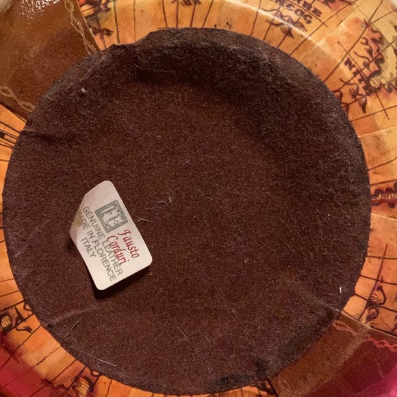 Vintage Italian genuine leather and wood bottle decanter - Picture 9 of 14